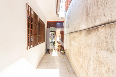 Casa à venda com 179m², 3 quartos e 6 vagasQuintal