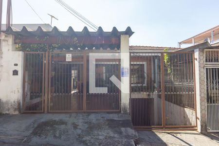 Casa à venda com 179m², 3 quartos e 6 vagasFachada