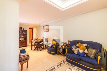 Casa à venda com 179m², 3 quartos e 6 vagasSala