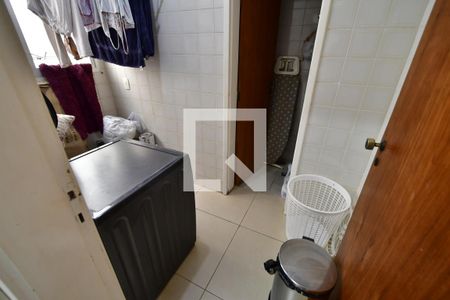 Apartamento à venda com 98m², 3 quartos e 1 vagaÁrea de Serviço