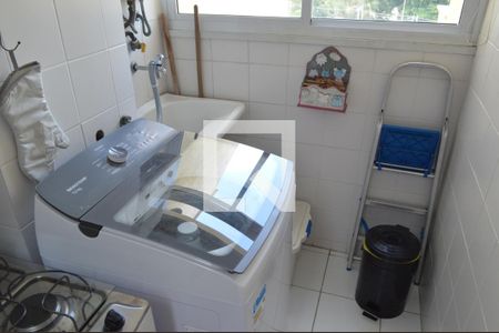 Apartamento à venda com 74m², 3 quartos e 1 vagaÁrea de Serviço