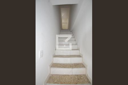 Studio para alugar com 26m², 1 quarto e sem vagaEscada