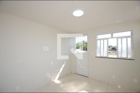 Sala/Quarto de kitnet/studio para alugar com 1 quarto, 26m² em Praça Seca, Rio de Janeiro