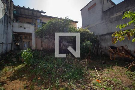 Casa à venda com 300m², 3 quartos e 4 vagas Casa à venda com 300m², 3 quartos e 4 vagasQuintal