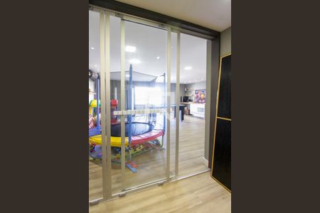 Casa de condomínio à venda com 360m², 4 quartos e 1 vaga Casa de condomínio à venda com 360m², 4 quartos e 1 vagaEscritório