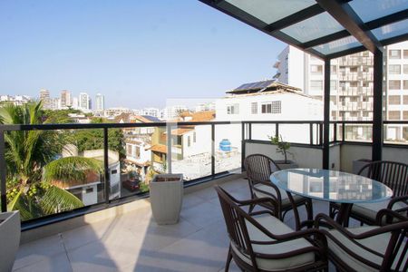 Casa de condomínio à venda com 360m², 4 quartos e 1 vaga Casa de condomínio à venda com 360m², 4 quartos e 1 vagaChurrasqueira