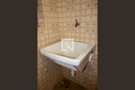 Apartamento à venda com 64m², 3 quartos e 1 vagaÁrea de Serviço