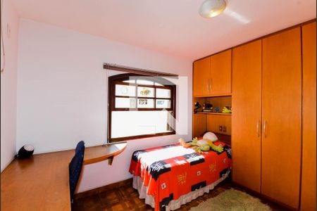 Casa à venda com 364m², 3 quartos e 8 vagasQuarto 2