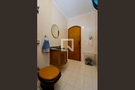 Casa à venda com 364m², 3 quartos e 8 vagasBanheiro Social