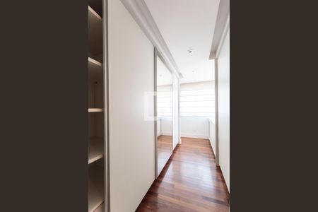 Apartamento à venda com 134m², 1 quarto e 1 vagaCloset