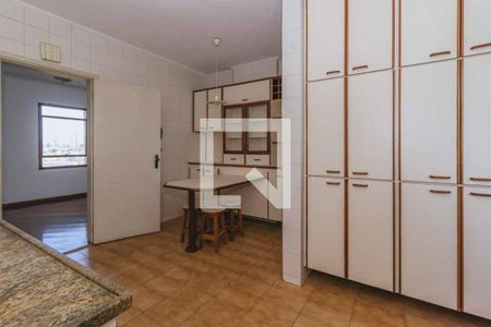 Apartamento para alugar com 140m², 3 quartos e 2 vagasCozinha