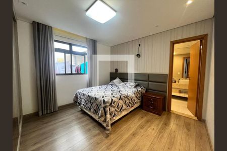 Apartamento à venda com 310m², 3 quartos e 4 vagas Apartamento à venda com 310m², 3 quartos e 4 vagasquarto 2