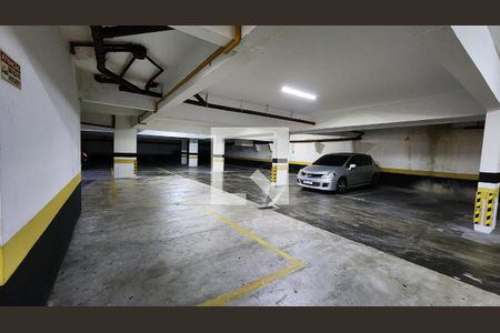 Apartamento para alugar com 76m², 2 quartos e 1 vaga Apartamento para alugar com 76m², 2 quartos e 1 vagaGaragem