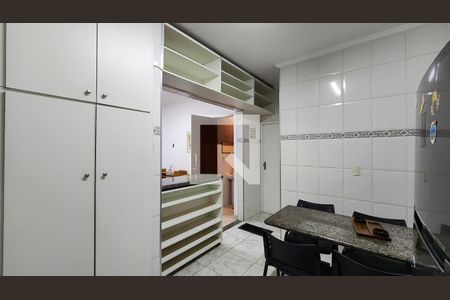 Apartamento para alugar com 76m², 2 quartos e 1 vaga Apartamento para alugar com 76m², 2 quartos e 1 vagaCozinha