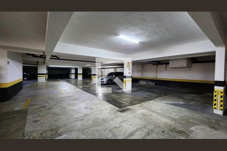 Apartamento para alugar com 76m², 2 quartos e 1 vaga Apartamento para alugar com 76m², 2 quartos e 1 vagaGaragem