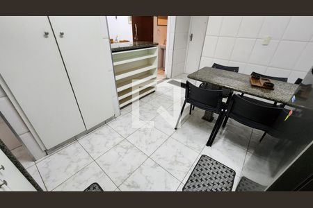 Apartamento para alugar com 76m², 2 quartos e 1 vaga Apartamento para alugar com 76m², 2 quartos e 1 vagaCozinha