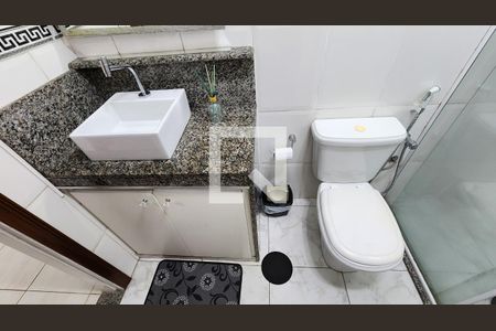 Apartamento para alugar com 76m², 2 quartos e 1 vaga Apartamento para alugar com 76m², 2 quartos e 1 vagaBanheiro