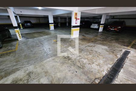 Apartamento para alugar com 76m², 2 quartos e 1 vaga Apartamento para alugar com 76m², 2 quartos e 1 vagaGaragem
