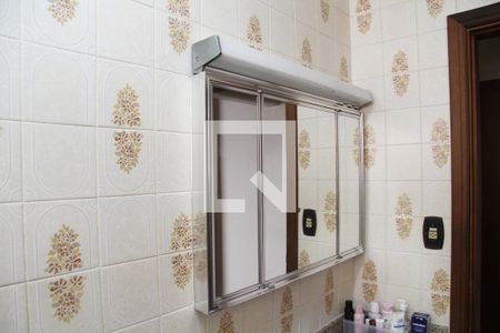 Casa à venda com 174m², 4 quartos e 2 vagasBanheiro da Suíte