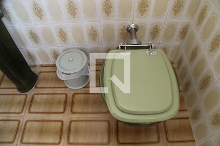 Casa à venda com 174m², 4 quartos e 2 vagasEdícula /Banheiro