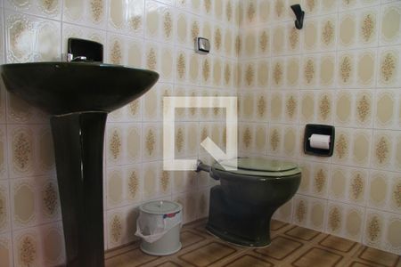 Casa à venda com 174m², 4 quartos e 2 vagasEdícula /Banheiro