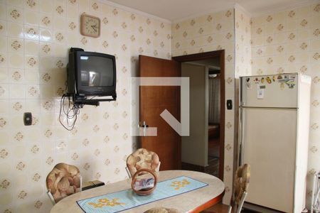 Casa à venda com 174m², 4 quartos e 2 vagasCozinha