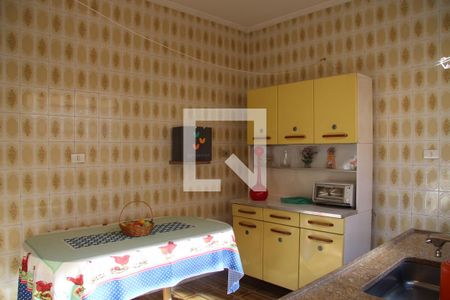 Casa à venda com 174m², 4 quartos e 2 vagasEdícula /Cozinha