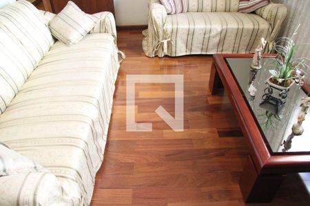 Casa à venda com 174m², 4 quartos e 2 vagasQuarto 03