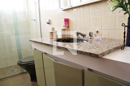 Casa à venda com 174m², 4 quartos e 2 vagasBanheiro Social