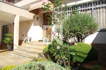 Casa à venda com 174m², 4 quartos e 2 vagasFrente do imovel