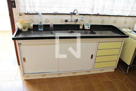 Casa à venda com 174m², 4 quartos e 2 vagasCozinha