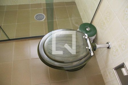 Casa à venda com 174m², 4 quartos e 2 vagasBanheiro Social