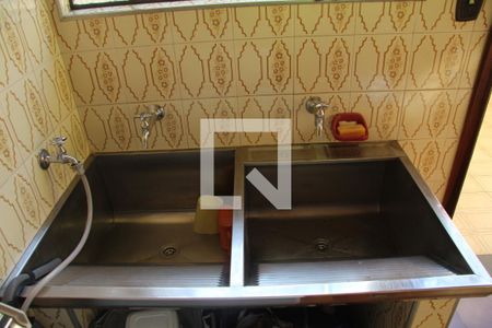 Casa à venda com 174m², 4 quartos e 2 vagasÁrea de Serviço