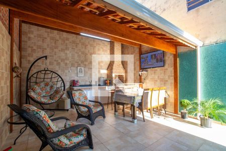 Casa para alugar com 4000m², 3 quartos e 2 vagasÁrea externa