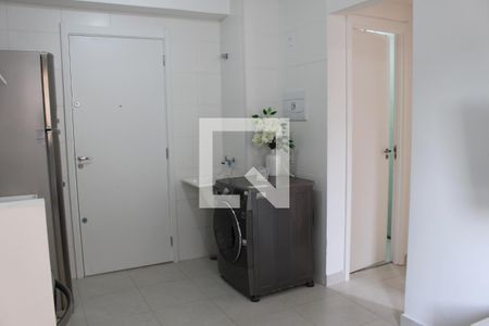 Sala / Cozinha de apartamento à venda com 2 quartos, 33m² em Vila Ivone, São Paulo