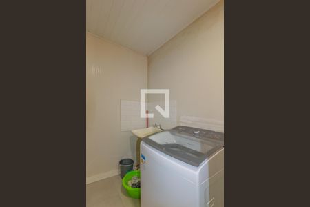 Casa à venda com 150m², 3 quartos e 1 vagaÁrea de Serviço