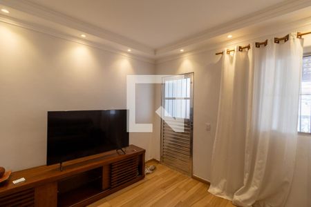 Casa à venda com 262m², 3 quartos e 2 vagas Casa à venda com 262m², 3 quartos e 2 vagasSala