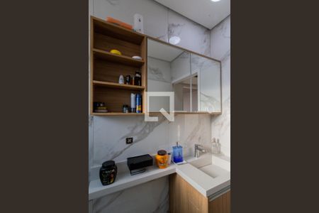Apartamento à venda com 64m², 2 quartos e 1 vaga Apartamento à venda com 64m², 2 quartos e 1 vagaBanheiro