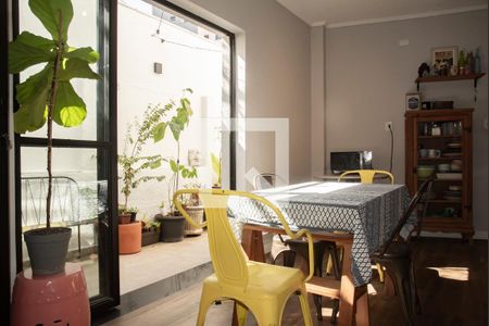 Casa à venda com 135m², 2 quartos e 1 vaga Casa à venda com 135m², 2 quartos e 1 vagaCozinha