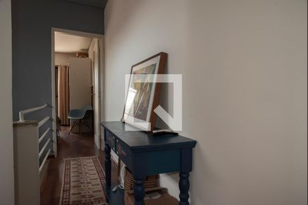 Casa à venda com 135m², 2 quartos e 1 vaga Casa à venda com 135m², 2 quartos e 1 vagaCorredor do 2° piso