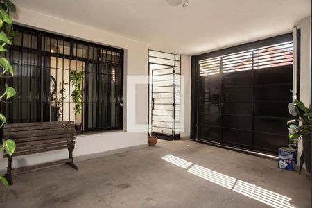 Casa à venda com 135m², 2 quartos e 1 vaga Casa à venda com 135m², 2 quartos e 1 vagaGaragem