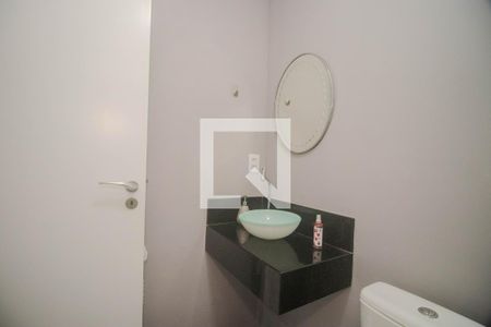 Casa à venda com 212m², 2 quartos e 2 vagas Casa à venda com 212m², 2 quartos e 2 vagasBanheiro Social