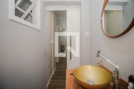 Casa à venda com 212m², 2 quartos e 2 vagas Casa à venda com 212m², 2 quartos e 2 vagasBanheiro da Suíte