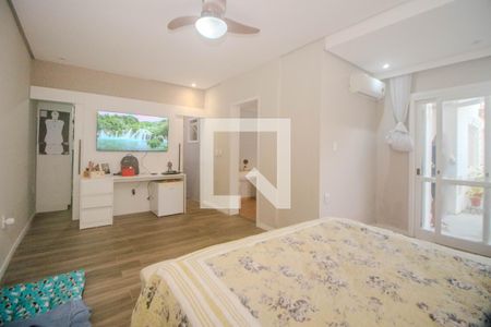 Casa à venda com 212m², 2 quartos e 2 vagas Casa à venda com 212m², 2 quartos e 2 vagasSuíte