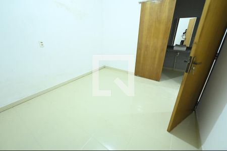 Sala de casa para alugar com 3 quartos, 140m² em Residencial Pilar dos Sonhos, Goiânia