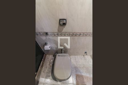 Apartamento à venda com 140m², 3 quartos e 1 vagaSuíte 1 - Banheiro