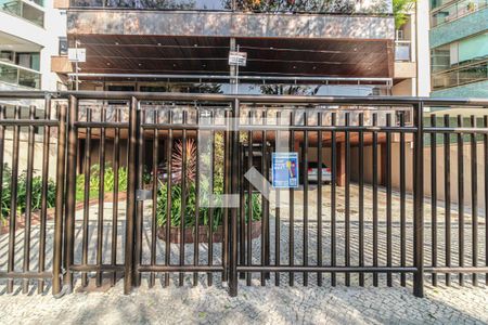 Apartamento à venda com 140m², 3 quartos e 1 vagaPlaquinha 