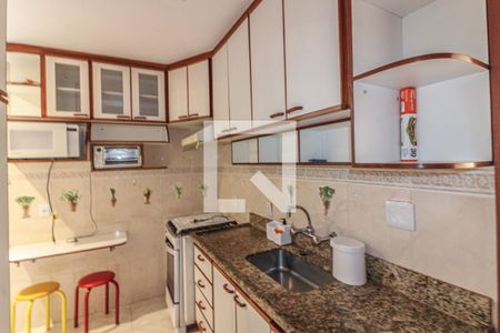 Apartamento à venda com 140m², 3 quartos e 1 vagaCozinha e Área de Serviço