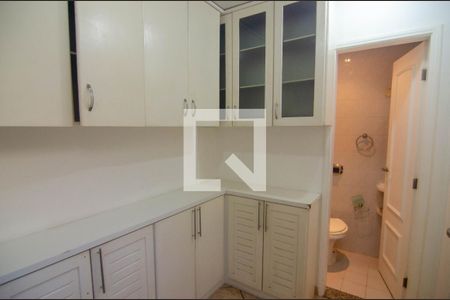 Apartamento à venda com 125m², 3 quartos e 2 vagasQuarto de serviço 