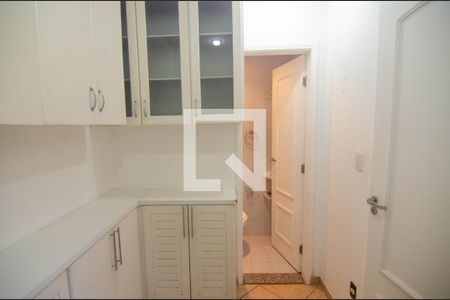 Apartamento à venda com 125m², 3 quartos e 2 vagasQuarto de serviço 